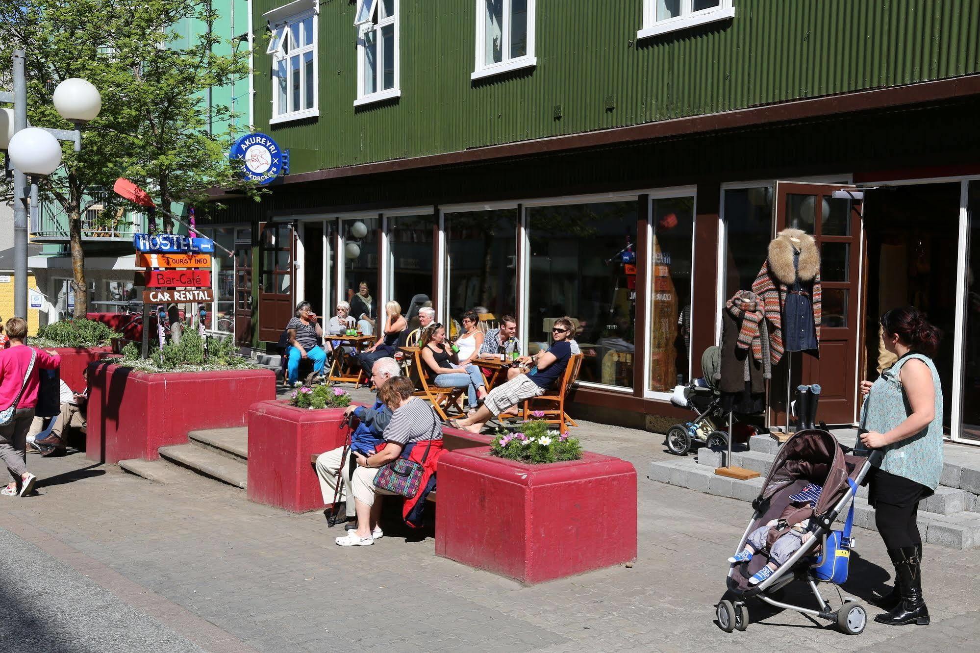 Akureyri Backpackers Hostel Exterior photo